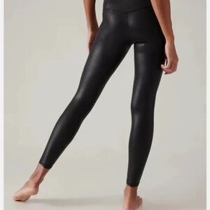 Athleta Black Shine Elation 7/8 Leggings